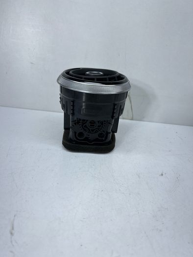 Audi A3 Sportback 8V Dashboard Vent Opening 8V0820901A 2014 A2l6b2s