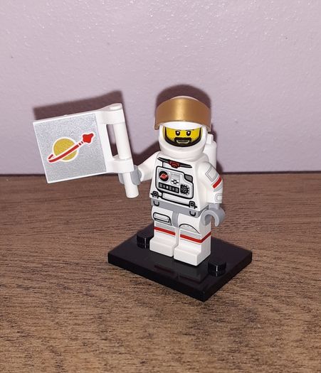 Lego Astronaut, series 15