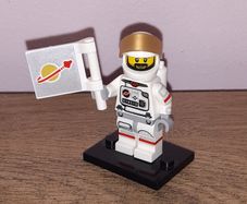 Lego Astronaut, series 15