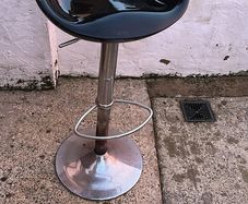 bar stool