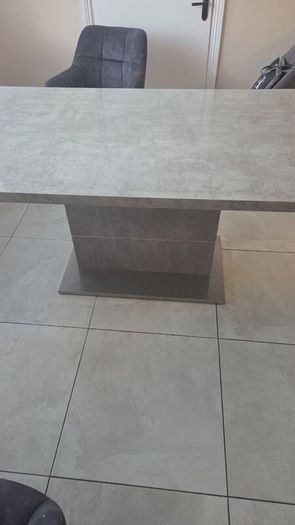Kitchen table
