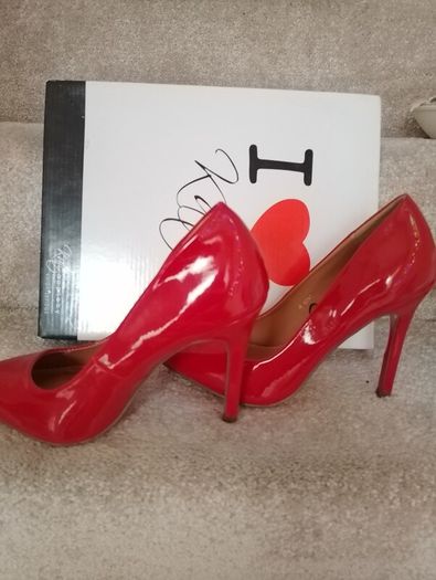 Red Heels Size 4