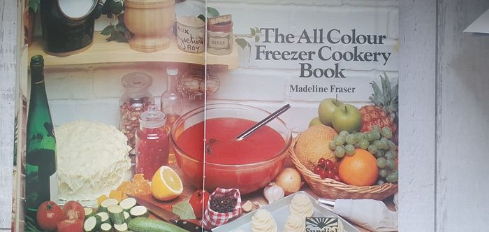Vintage Cookbook : The St Michael All Colour Freezer Cookery Book Madeline Fraser 1976