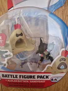 Pokemon 2 Inch Battle Action Figure Pack includes  Alolan Rattata and Sandygast