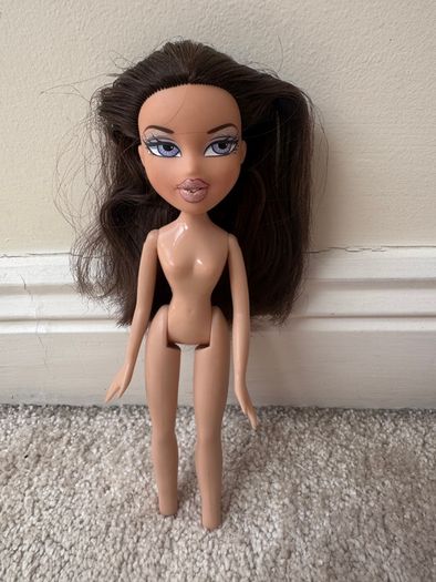 Bratz Winter Wintertime Wonderland Doll Dana Used Please see photos