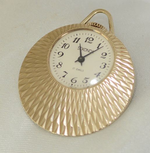 Vintage Ladies Sekonda Mechanical Pendant Watch