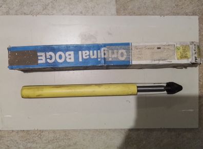 Toyota Corolla KE70 Front Shock.