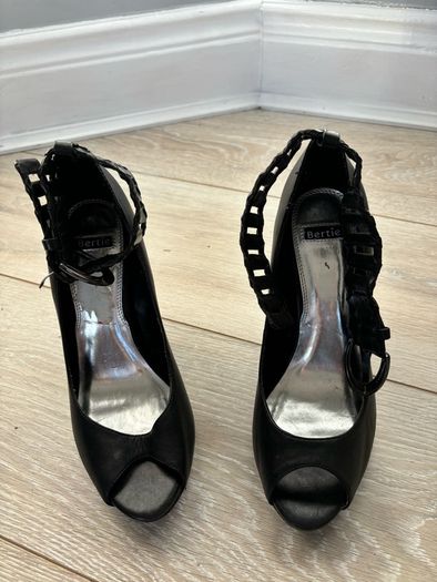 Bertie wedge heel
