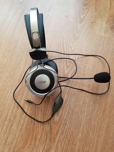 Logic Slim Stereo Headphones with Adjustable Microphone