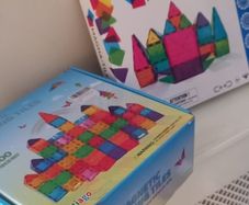 Magna-Tiles sets