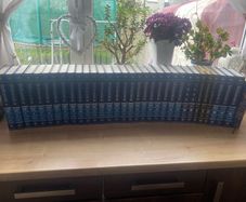 Britannica micro/macropaedia knowledge in depth books