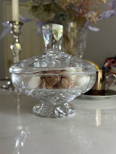Vintage Cavan crystal Candy dish w lid