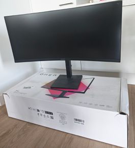 HP OMEN 34c Curved Gaming Monitor (34" Ultrawide WQHD, 165Hz)