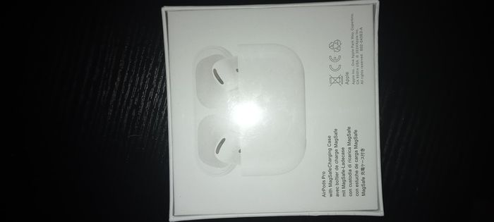 apple airpods pros