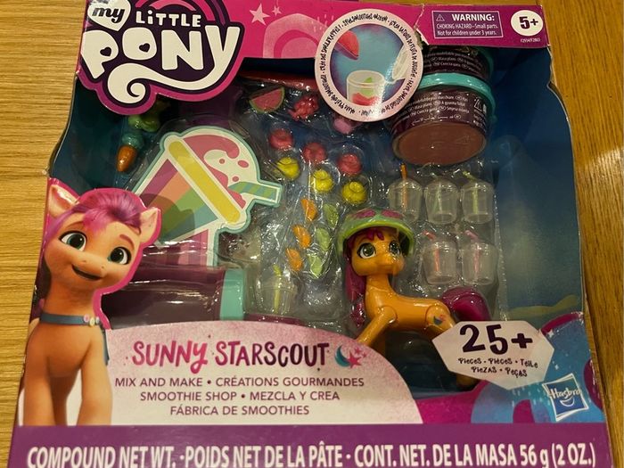 My Little Pony - Mix & Make Smoothie Shop - Sunny Starscout MLP