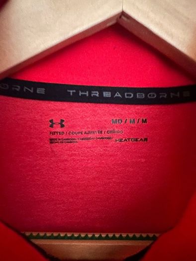 Under Armour Quarter Zip - Medium