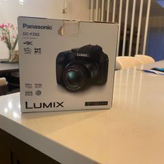 Panasonic DC FZ82 LUMIX camera