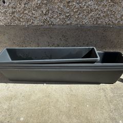 Ehlo window plant boxes