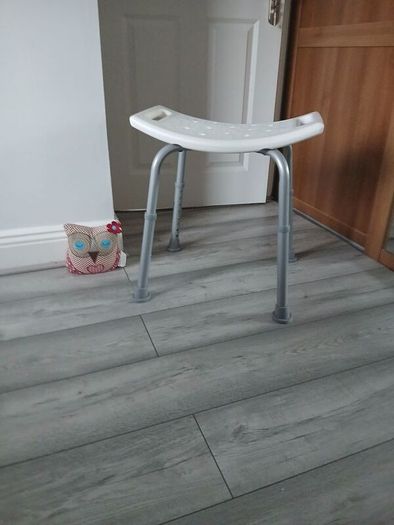 shower seat