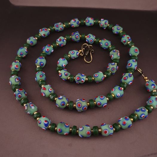 Vintage Venetian Style Skunk Eyes GlassBeads Necklace
