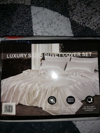 Brand New luxury satin duvet cover set king size