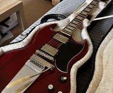 Gibson SG 61'reissue 2006 with Maestro Vibrola