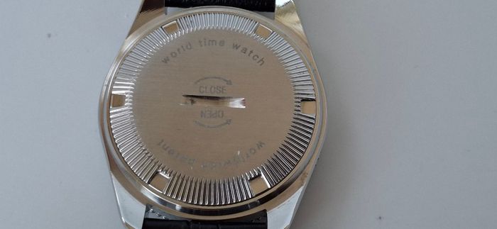 Atop World Time Watch
