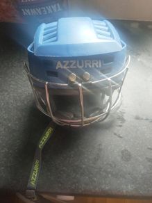helmet small