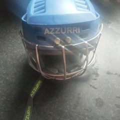helmet small