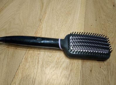 Philips StyleCare Essential heated straightening brush