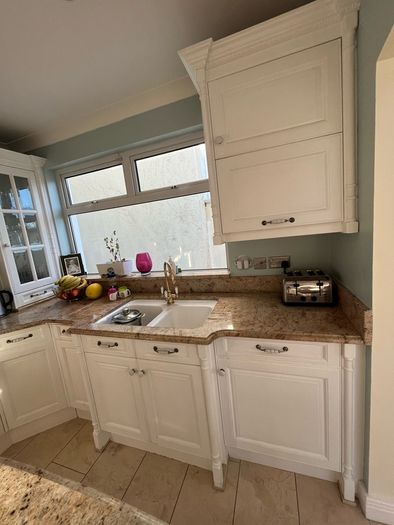 Solid wood in frame kitchen