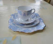 Vintage Roslyn China Hostess Set "Leda" Blue & White