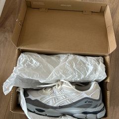 ASICS gel nyc cream/white UK10