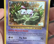 pokemon card mew holo evolutions