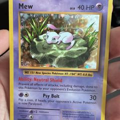 pokemon card mew holo evolutions