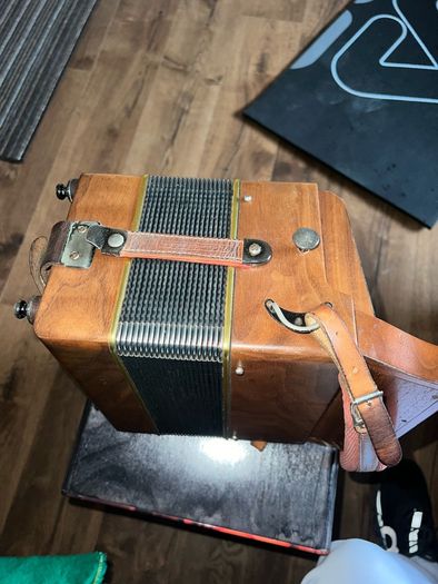 Castagnari Sharon Box for sale