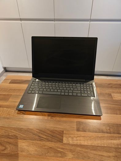 Lenovo V330 Laptop | i5 | 8GB | 256GB | 15.6" | DVD | Win11