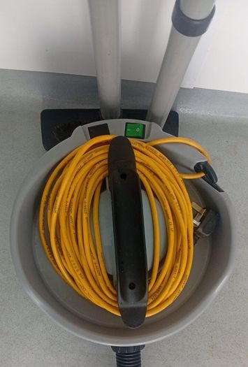 vacuum cleaner