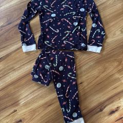 Leigh Tucker Willow candy cane pyjamas age 7-8 excellent condition!