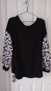 Leopard black jumper