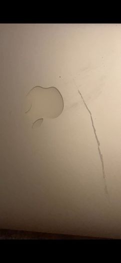 Apple MacBook Air 13" A1466 - Charger included - 4GB + 128GB - Great Battery - Great Condition - Ready for Fast selling