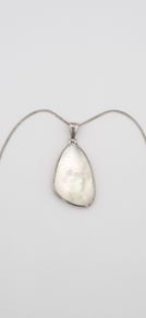 925 Vintage sterling silver necklace with MOP pendant