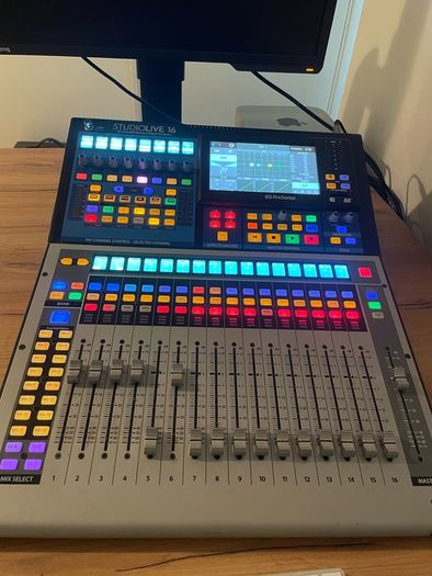 Presonus Studiolive Series 3 16/32 channel Mixer Motorised Faders