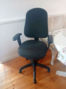 Calypso Office Chair adjustable arms, height, back, like new