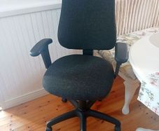 Calypso Office Chair adjustable arms, height, back, like new
