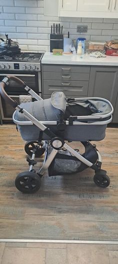 Panorama XTi by Babylo 2-in-1 Travel System with EnfaSafe i-Size R129 Car Seat Granite. Buggy/Pram & Carseat