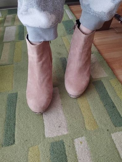 heels