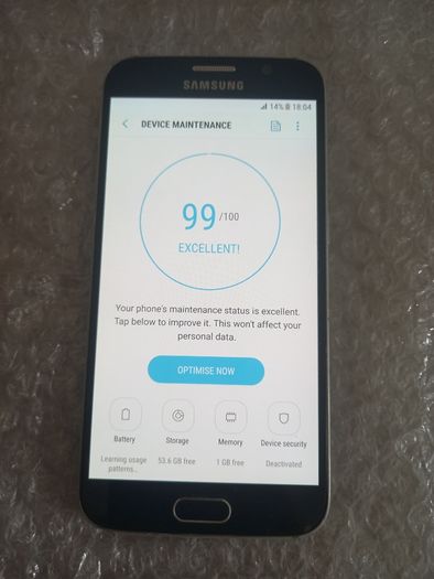 Samsung Galaxy smartphone - cracked screen