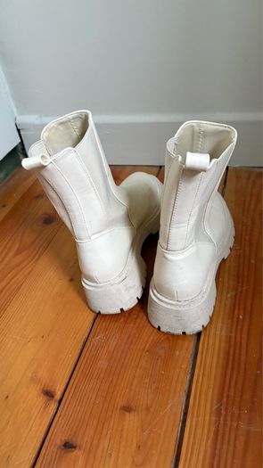 Cream Boots UK 5