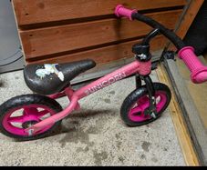 girls balance bike